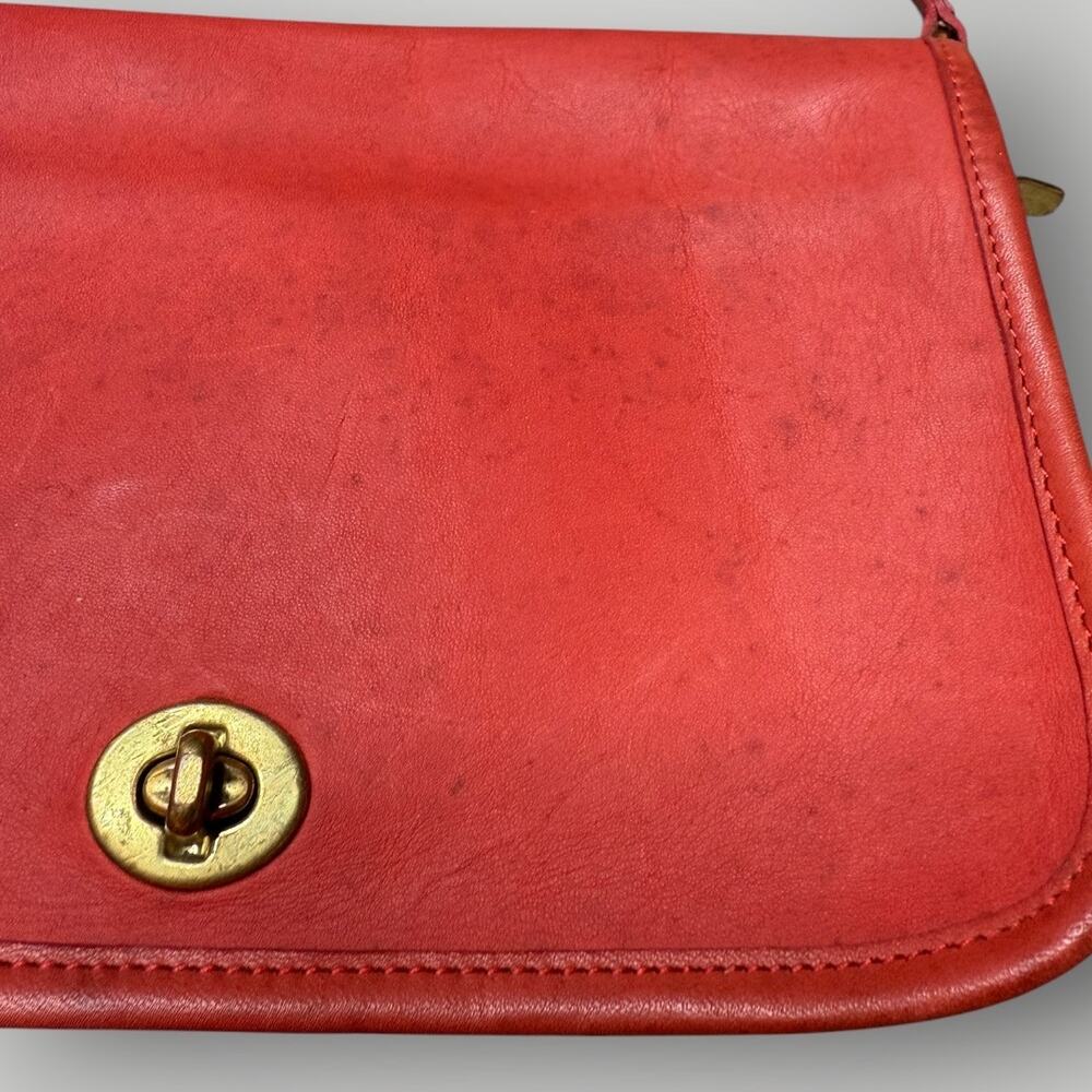 Vintage Coach Pocket Purse Crossbody Bag Red Made In USA 80's - Picture 13 of 16